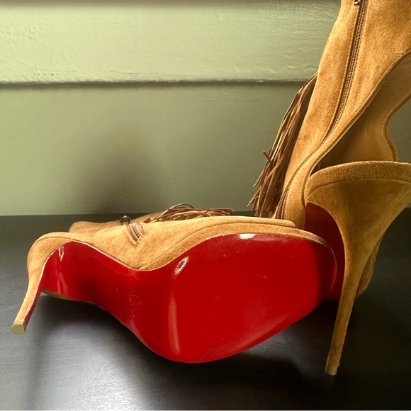 An authentic CHRISTIAN LOUBOUTIN Suede Otoka Fringe booties (like new) - Picture 3 of 6